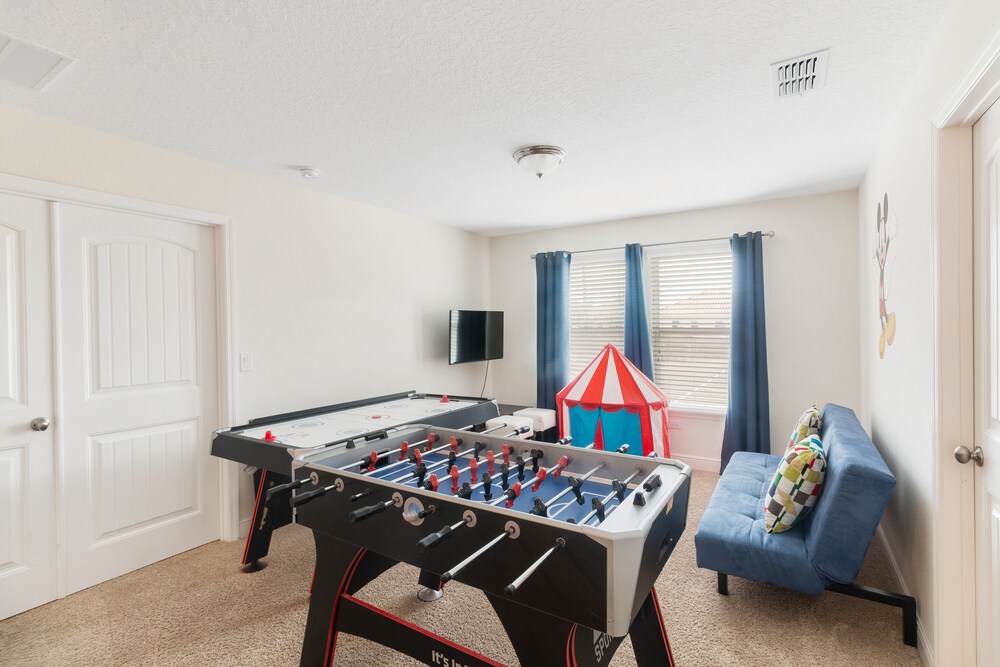 6 Bedrooms 5 Bathrooms Solterra 4193 Od - photo 60