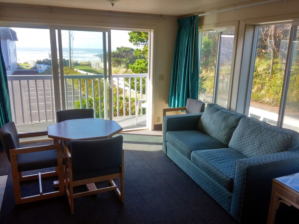 Surfside Resort - photo 9