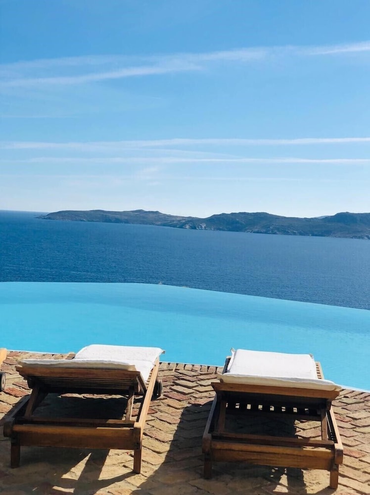 White Villa Mykonos Greece Holidays — 4-Star Luxury Hotel in Mykonos, Greece