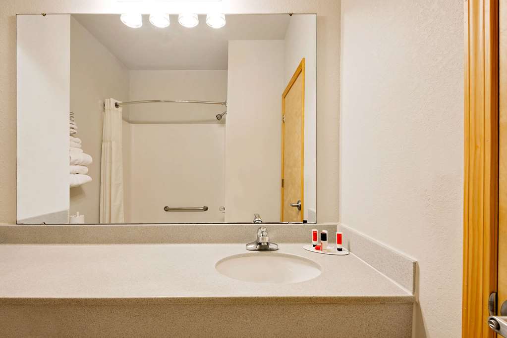 Baymont by Wyndham Lawrenceburg - photo 12