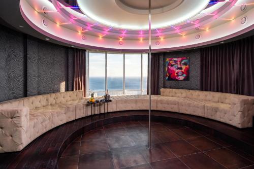 LUXURY penthouse with a sea view — 4-Star Luxury Hotel in Odessa, Ukraine
