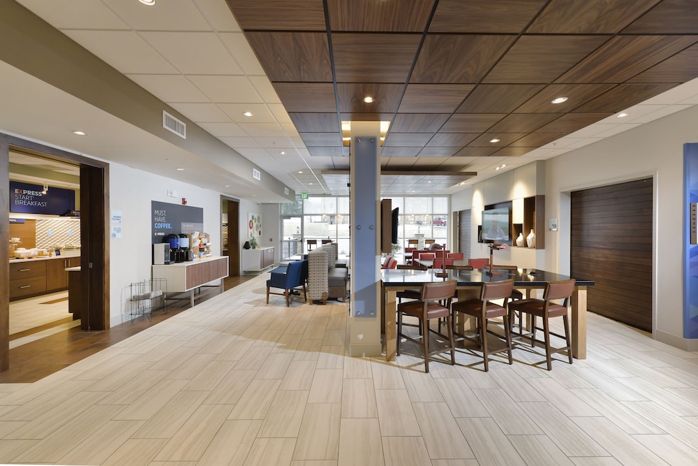 Holiday Inn Express & Suites Millersburg by IHG - photo 25