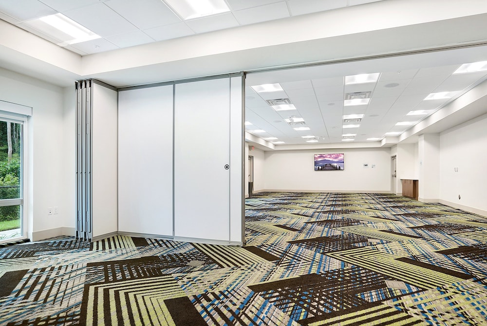 Holiday Inn Express Jacksonville South Bartram Prk - photo 46