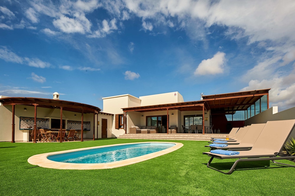 Las Caletas Village Playa Blanca — hotel in Playa Blanca
