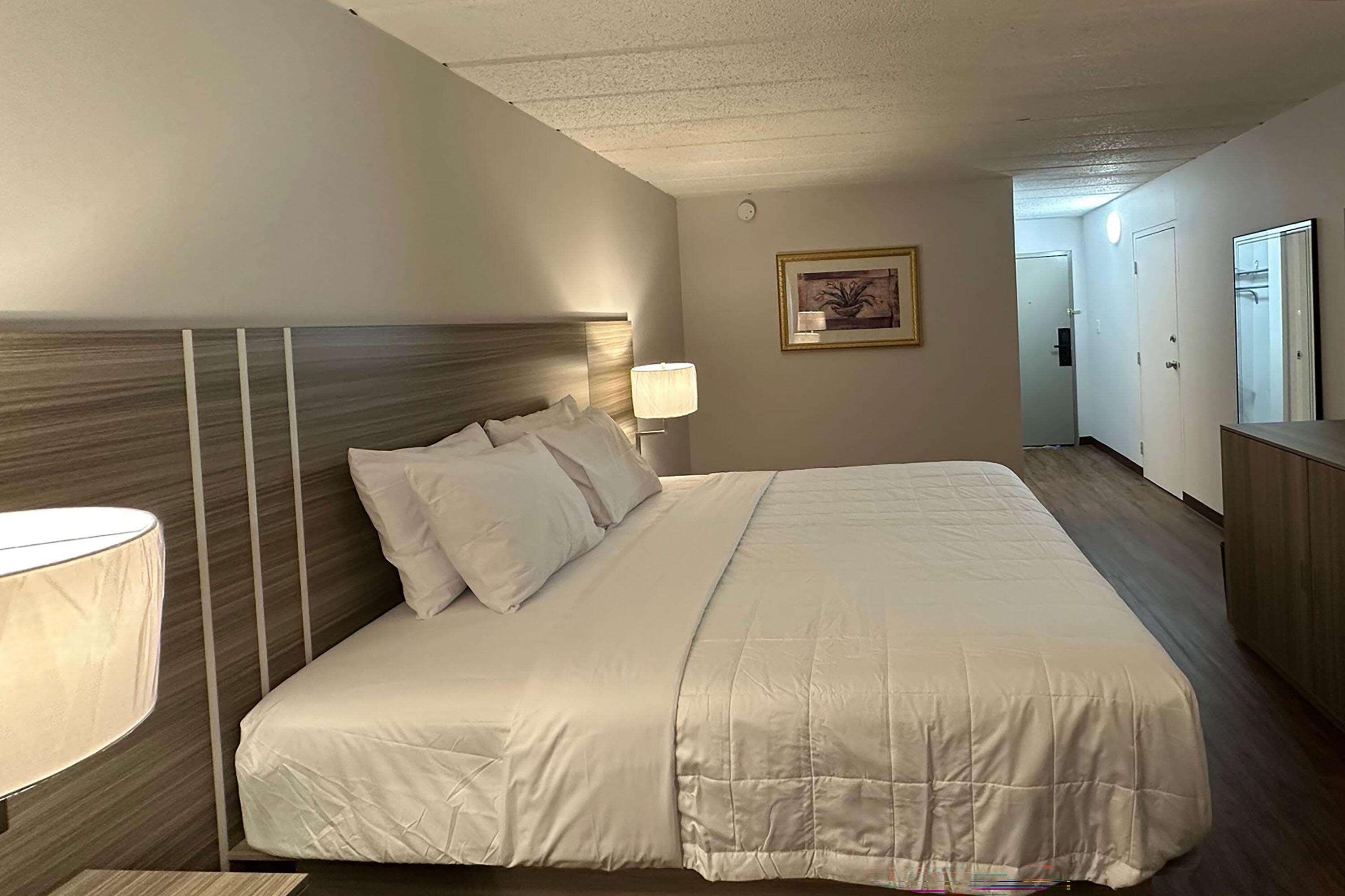 Baymont By Wyndham Milesburg — Milesburg
