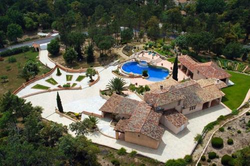 Grande Propriete D'exception Uniquement Pour Vous — hotel in Le Muy