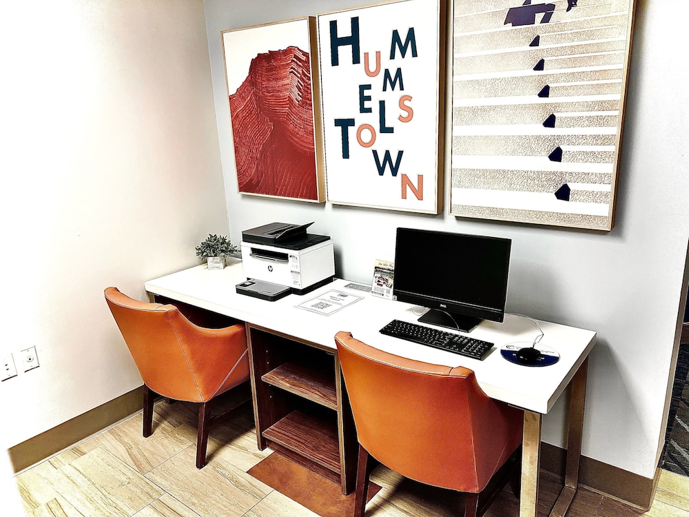 Holiday Inn Express Hershey Harrisburg Area by IHG - photo 49