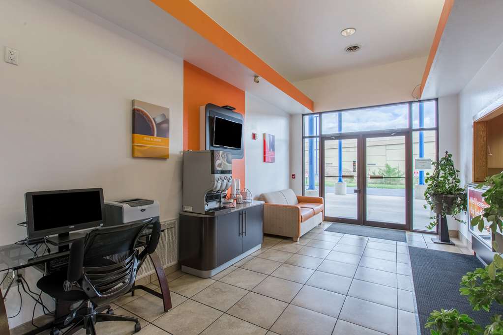 Motel 6 Baraboo WI Lake Delton - photo 28