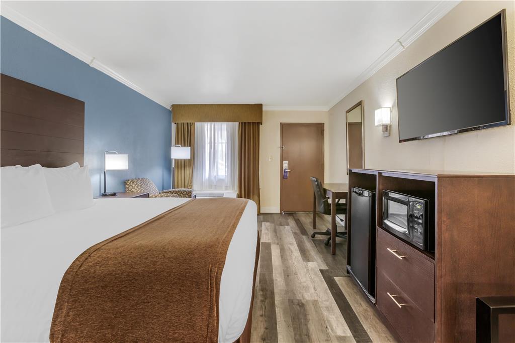 Best Western InnSuites Tucson Foothills Hotel & Suites - photo 92