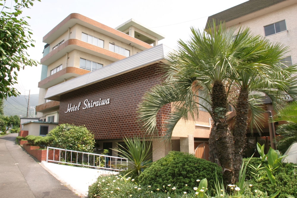 Hotel Shiraiwa in Oshima, Japan