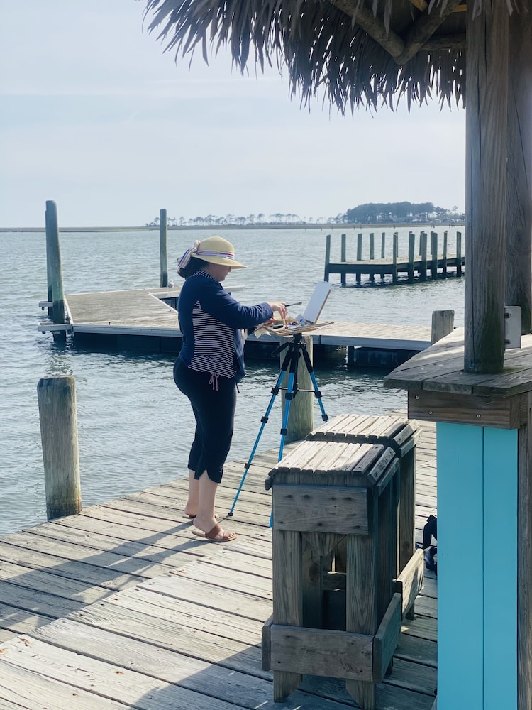 Snug Harbor Marina and Hotel - photo 15