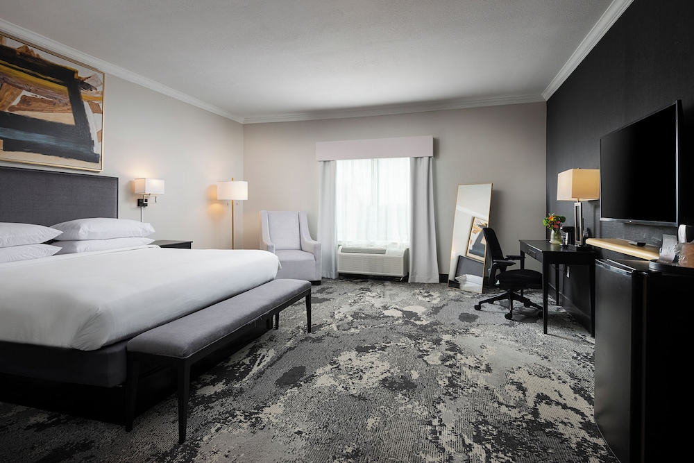 Champions Club and Hotel Houston Westchase - photo 11