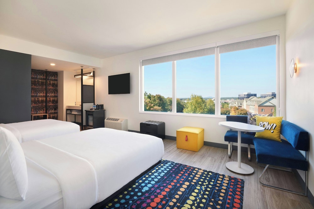 Aloft Atlanta Perimeter Center - photo 4