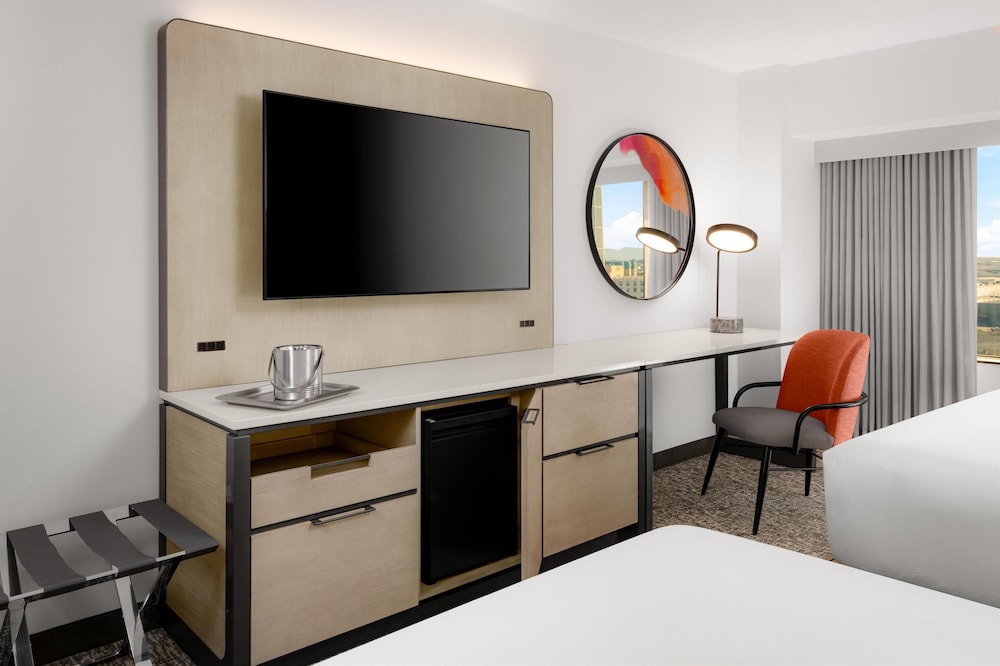 Hilton Los Angeles Airport - photo 30