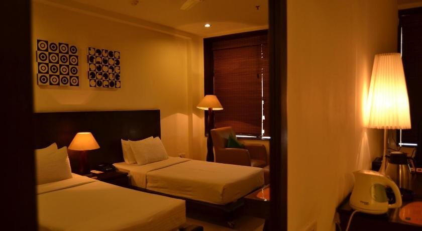 Seventeen Degrees Hotel — Dhanbad — photo 5