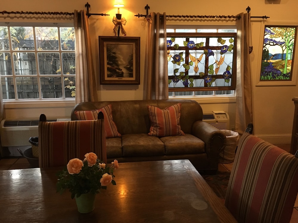 Chantico Inn - photo 48
