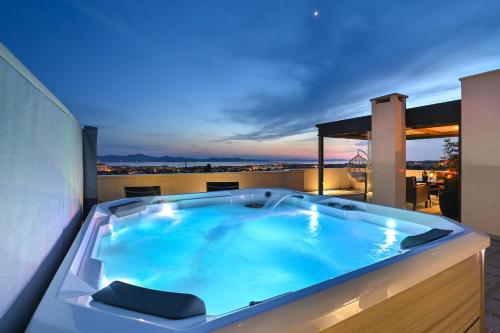 Jacuzzi Panorama — 4-Star Luxury Hotel in Zadar, Croatia