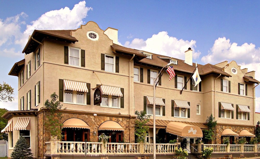 Bernards Inn - carbon neutral hotel in Bernardsville