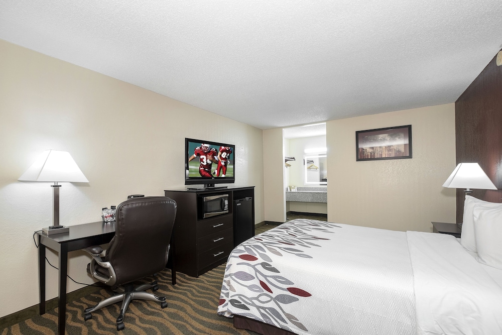 Red Roof Inn Murray - photo 16
