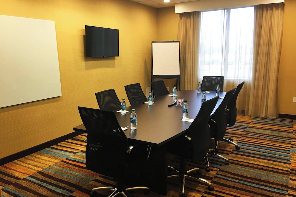 Fairfield Inn & Suites Cambridge - photo 45