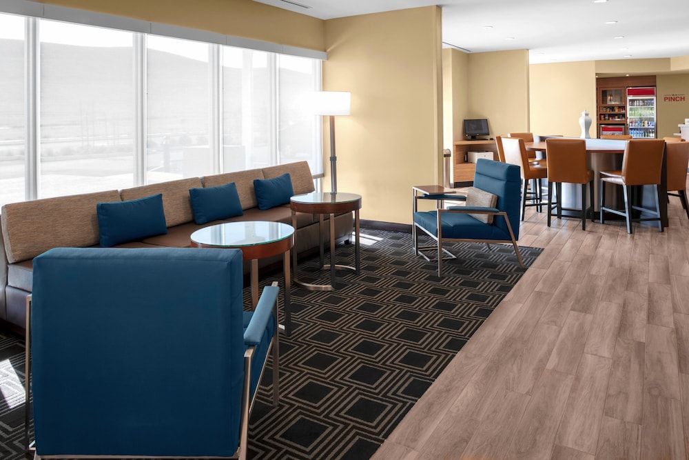 Towneplace Suites By Marriott Tehachapi - photo 14