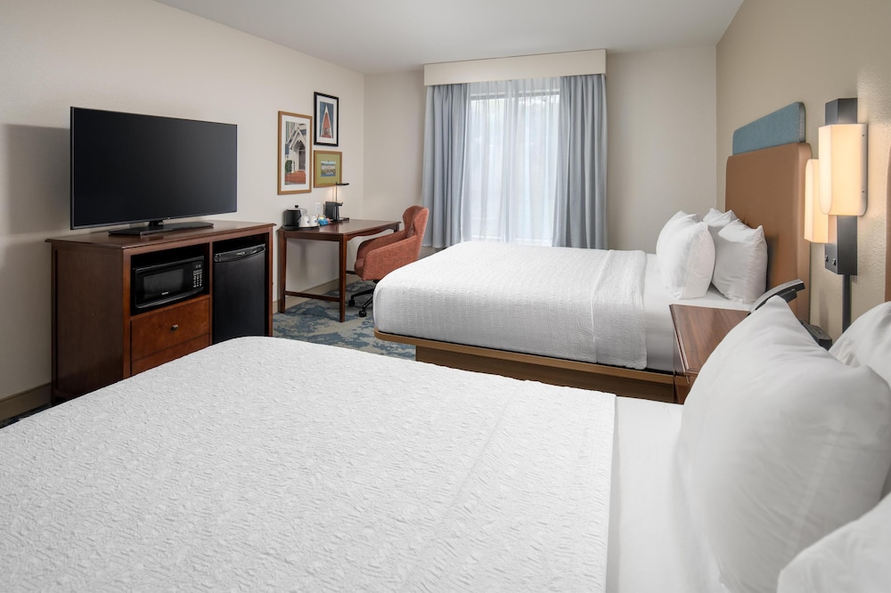 Hampton Inn Kimball - photo 17