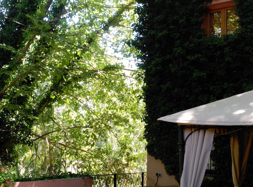 La Casita del Río — 4-Star Luxury Hotel in Segorbe, Spain