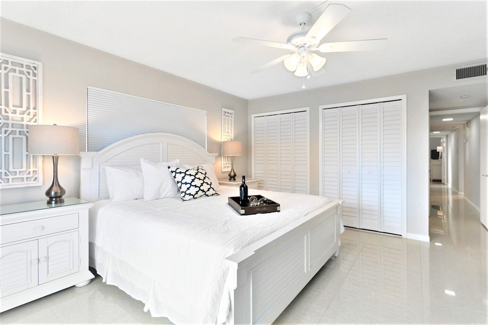 Cocoa Beach Towers by Happy Palm Stays - photo 67