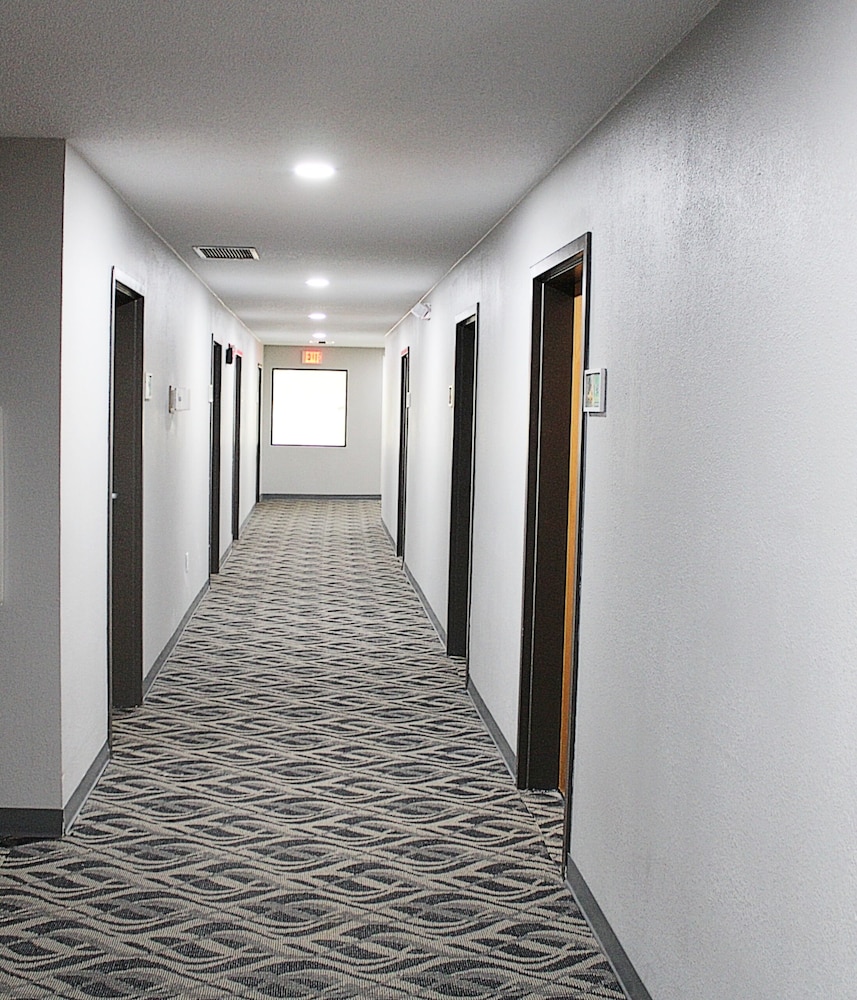 Greenstay Hotel and Suites St James - photo 20