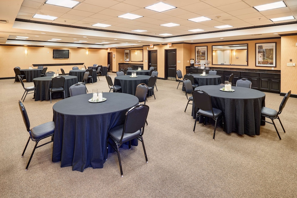 Hampton Inn & Suites Longview North - photo 37