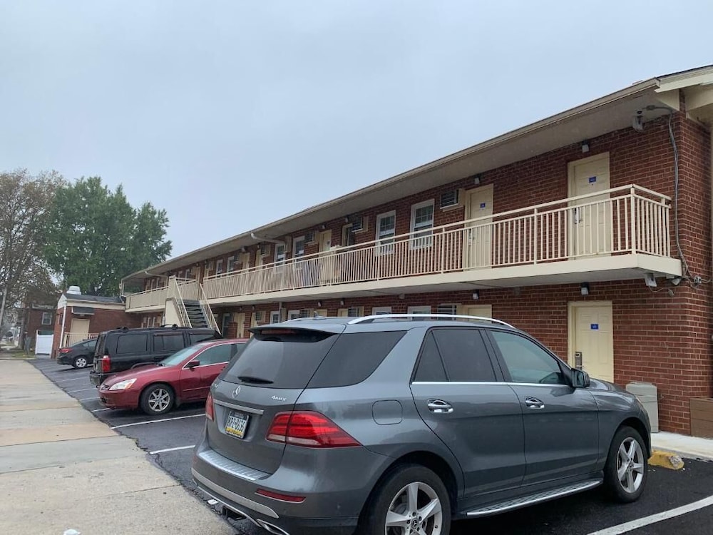 Red Carpet Inn Norristown - photo 28