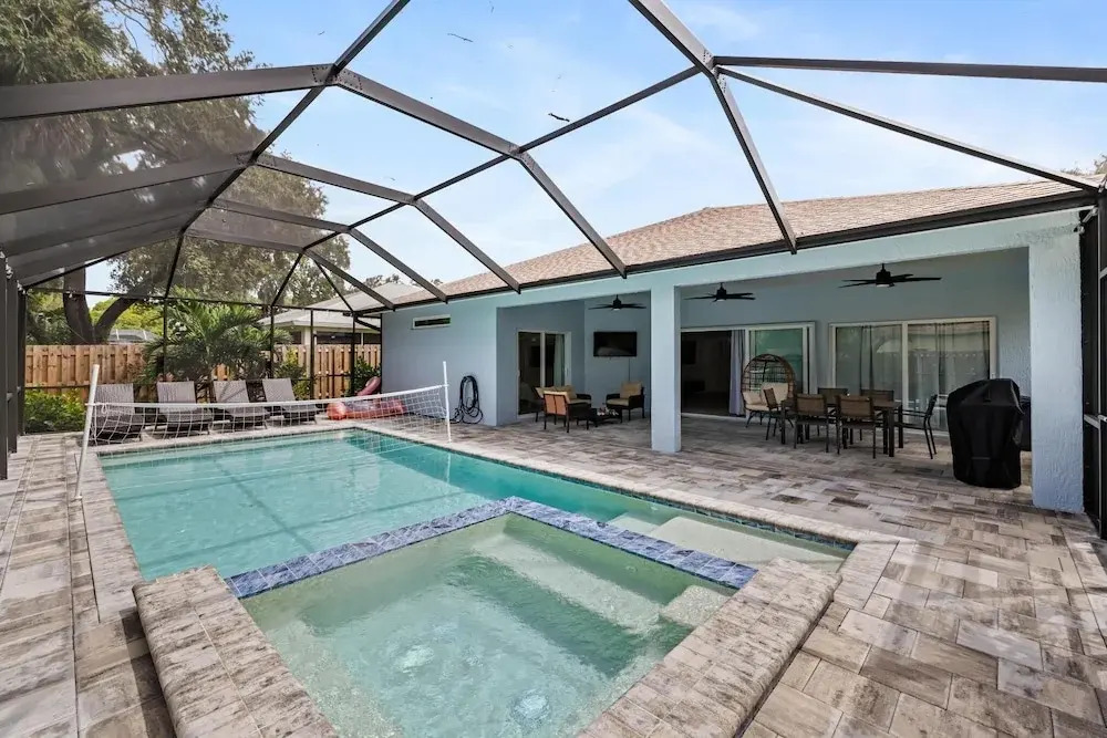 Modern Oasis — 4-Star Luxury Hotel in Sarasota, United States