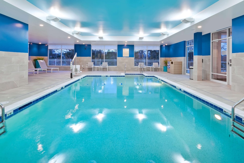 Hampton Inn Cape Cod Canal - photo 24
