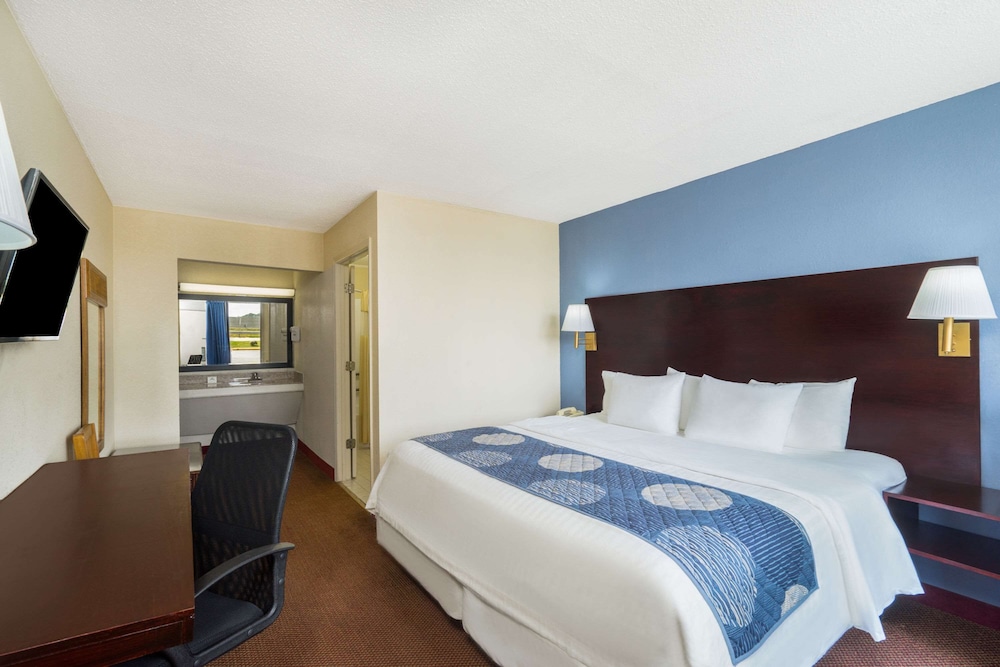 Days Inn by Wyndham Statesville - photo 6