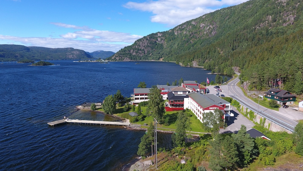 Revsnes Hotell — hotel in Bygland