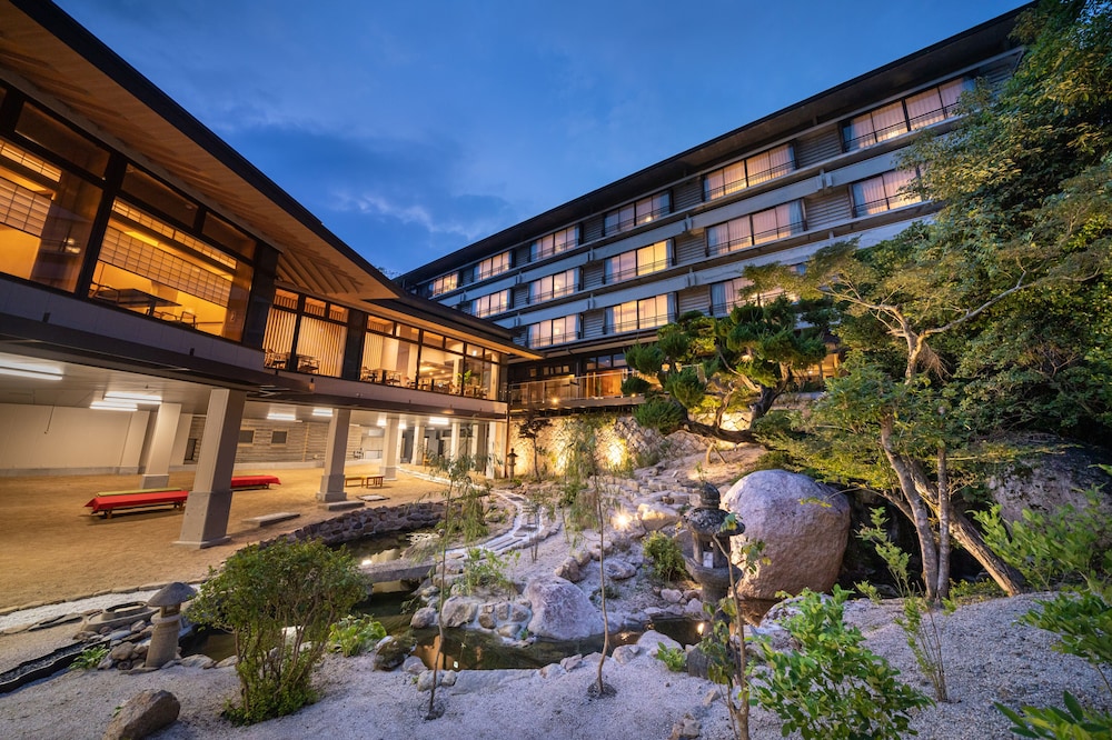 Miyajima Grand Hotel Arimoto — Hatsukaichi