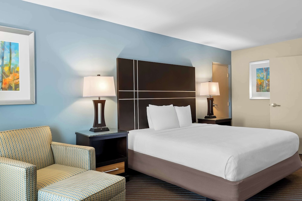 Best Western Newport Inn - photo 14