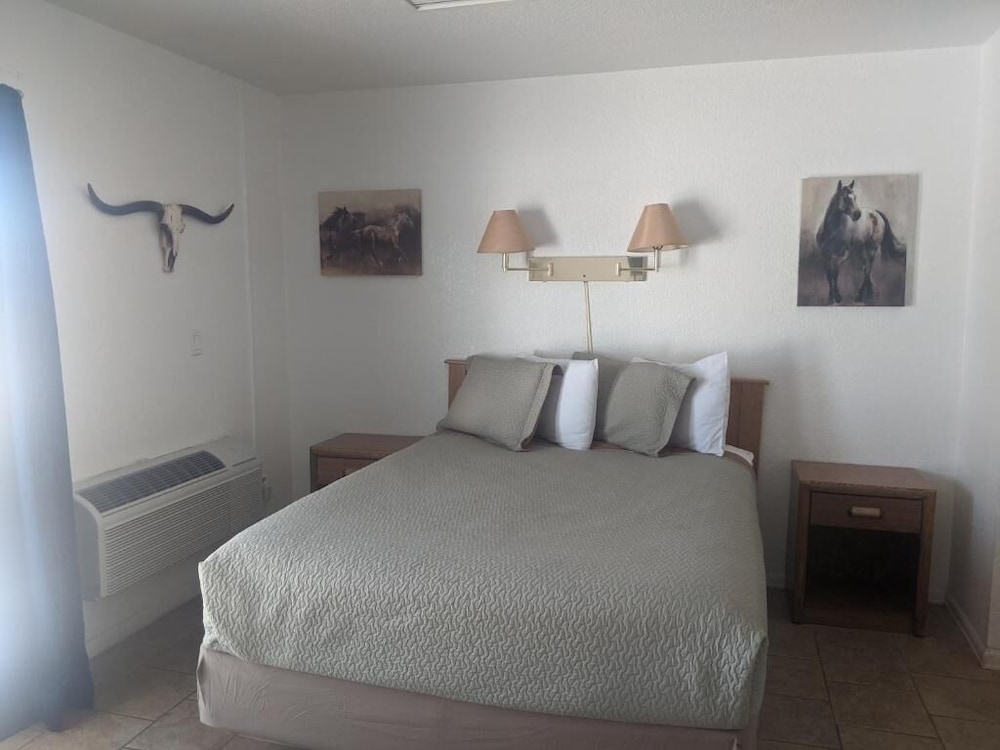Little Daisy Motel - photo 7