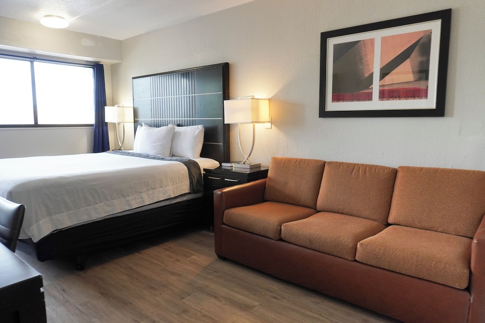 FairBridge Inn Express Baton Rouge - photo 24