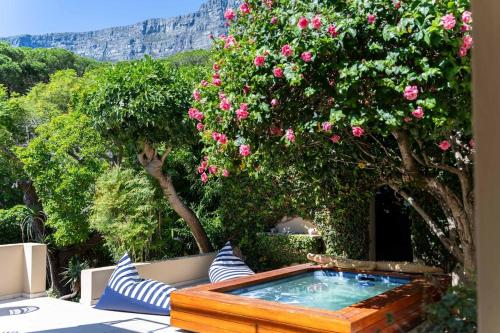 Villa Leeuwenhof — 4-Star Luxury Hotel in Cape Town, South Africa