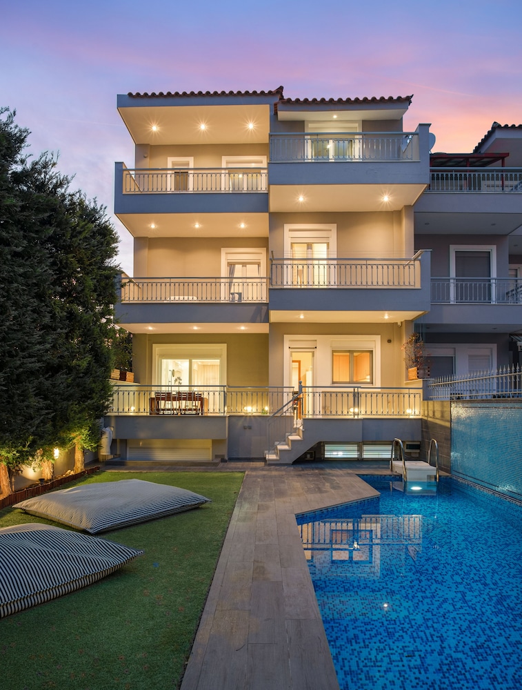 Athenian Grand Riviera Villa — 4-Star Luxury Hotel in Voula, Greece