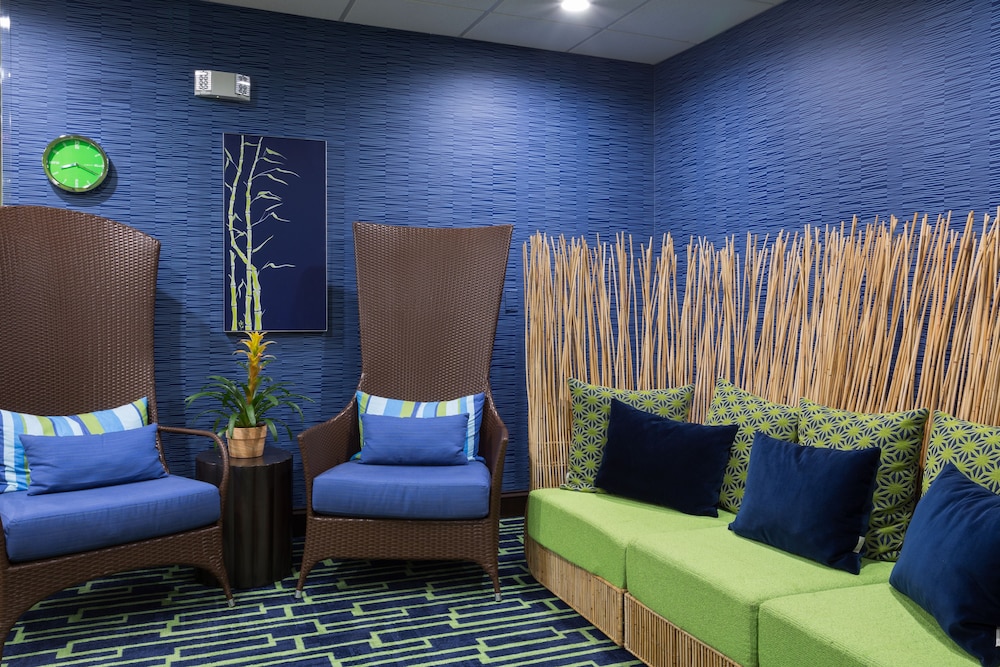 Holiday Inn Express Suites Plant City by IHG - photo 3