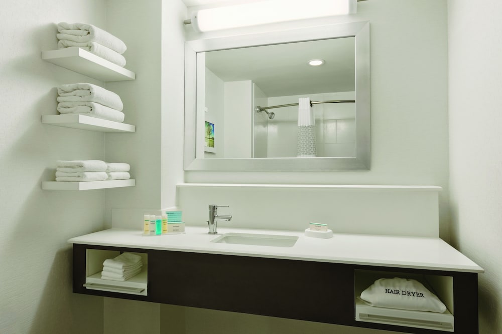 Hampton Inn Reading Wyomissing - photo 19