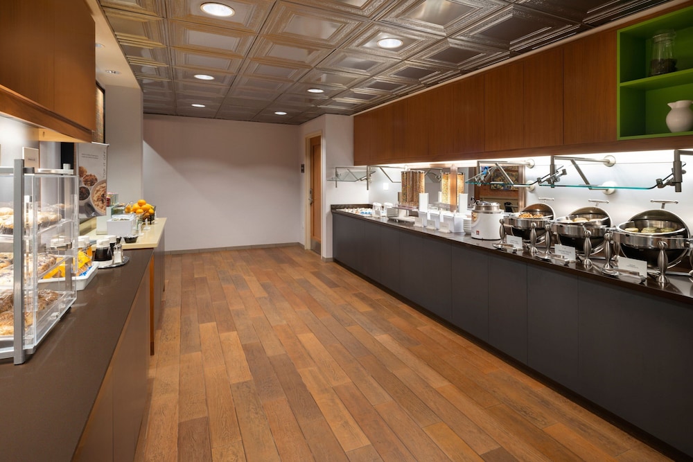 Residence Inn by Marriott Boston Downtown Seaport - photo 63