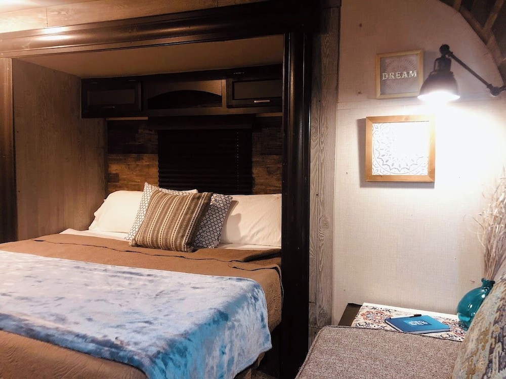 The Alexander at Creek Road - photo 48