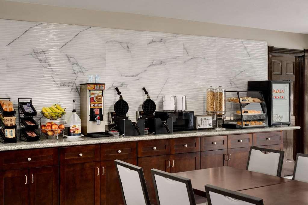 Super 8 by Wyndham Ocean Springs Biloxi - photo 16