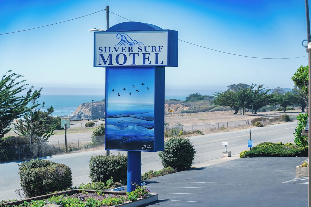 Silver Surf Motel in Cambria, United States