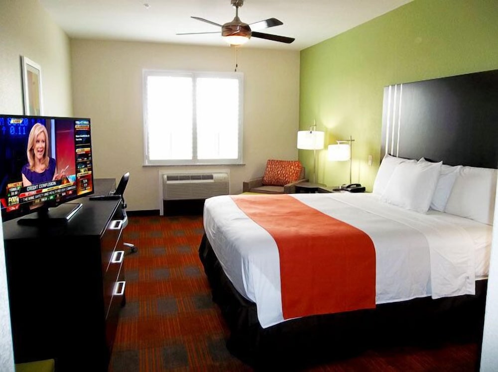 Garner Hotel Victoria East by IHG - photo 6