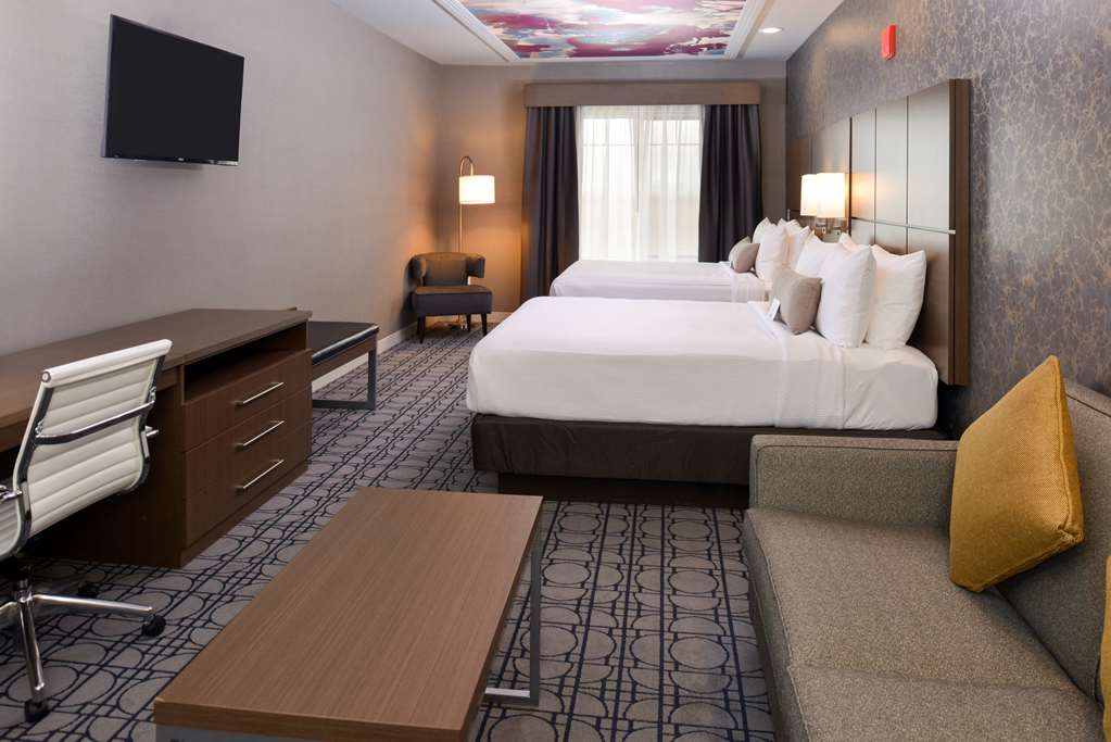 Best Western Plus Coalinga Inn - photo 14