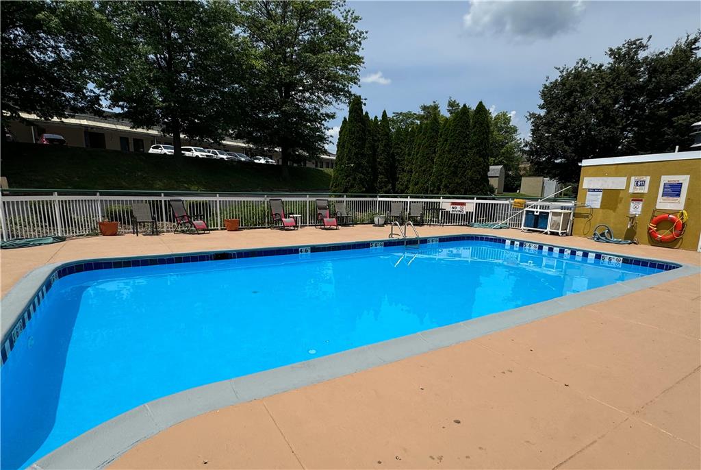 Super 8 by Wyndham New Cumberland - photo 8